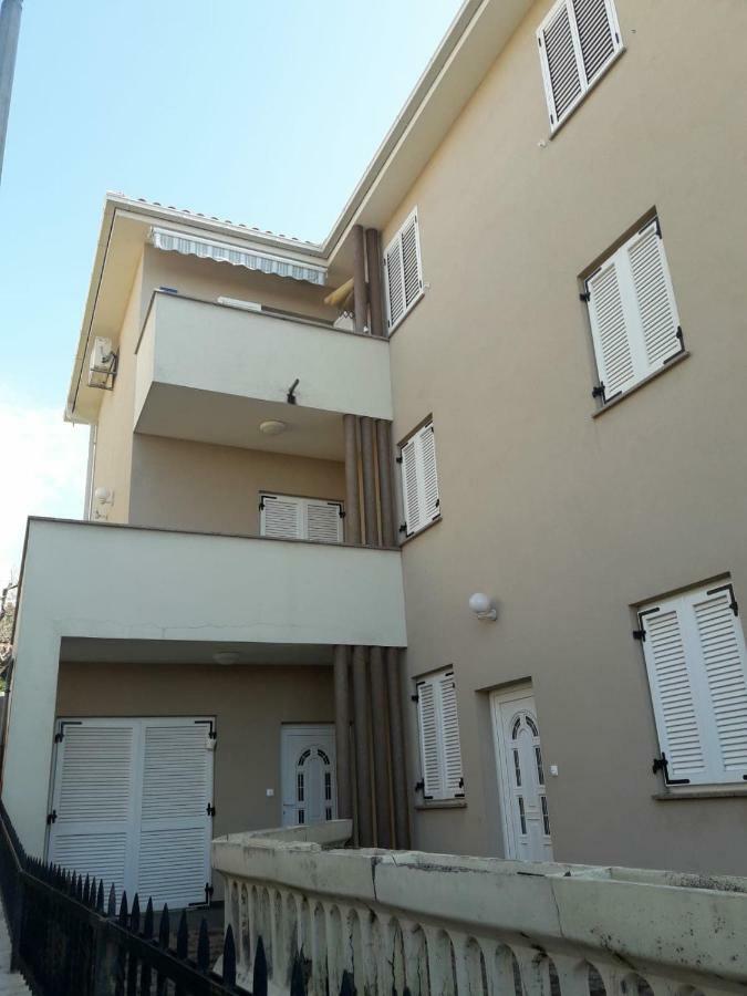 Studio Apartment Jasna Novi Vinodolski Exterior foto